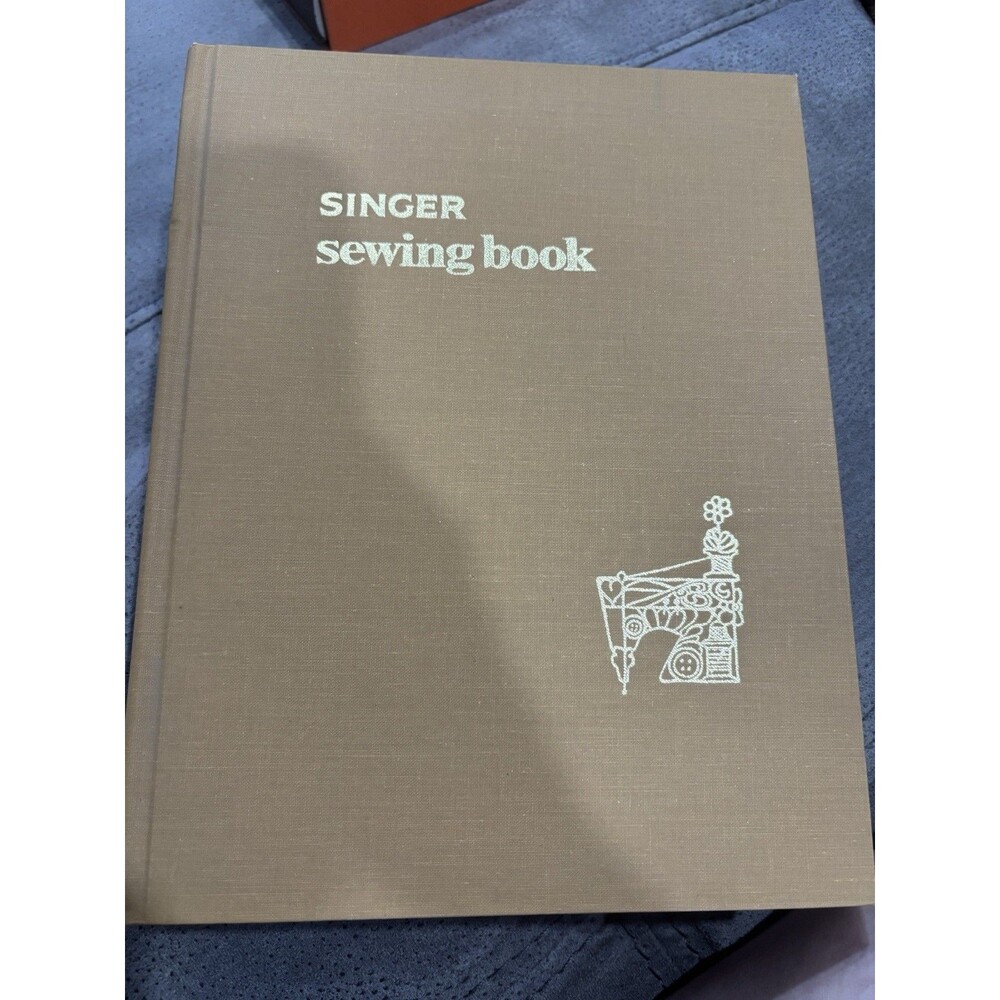Vintage Singer Sewing Book HB Gladys Cunningham 1969 First Edition 8th Printing